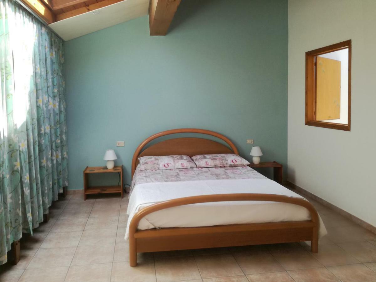 Nel Blu Apartment Limido Comasco Bagian luar foto