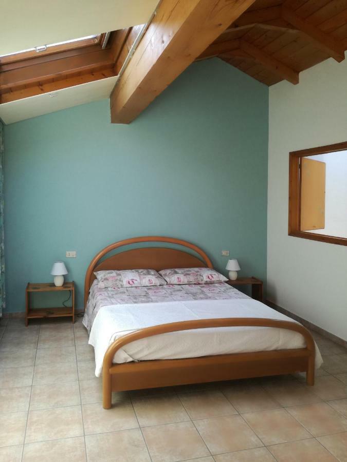 Nel Blu Apartment Limido Comasco Bagian luar foto