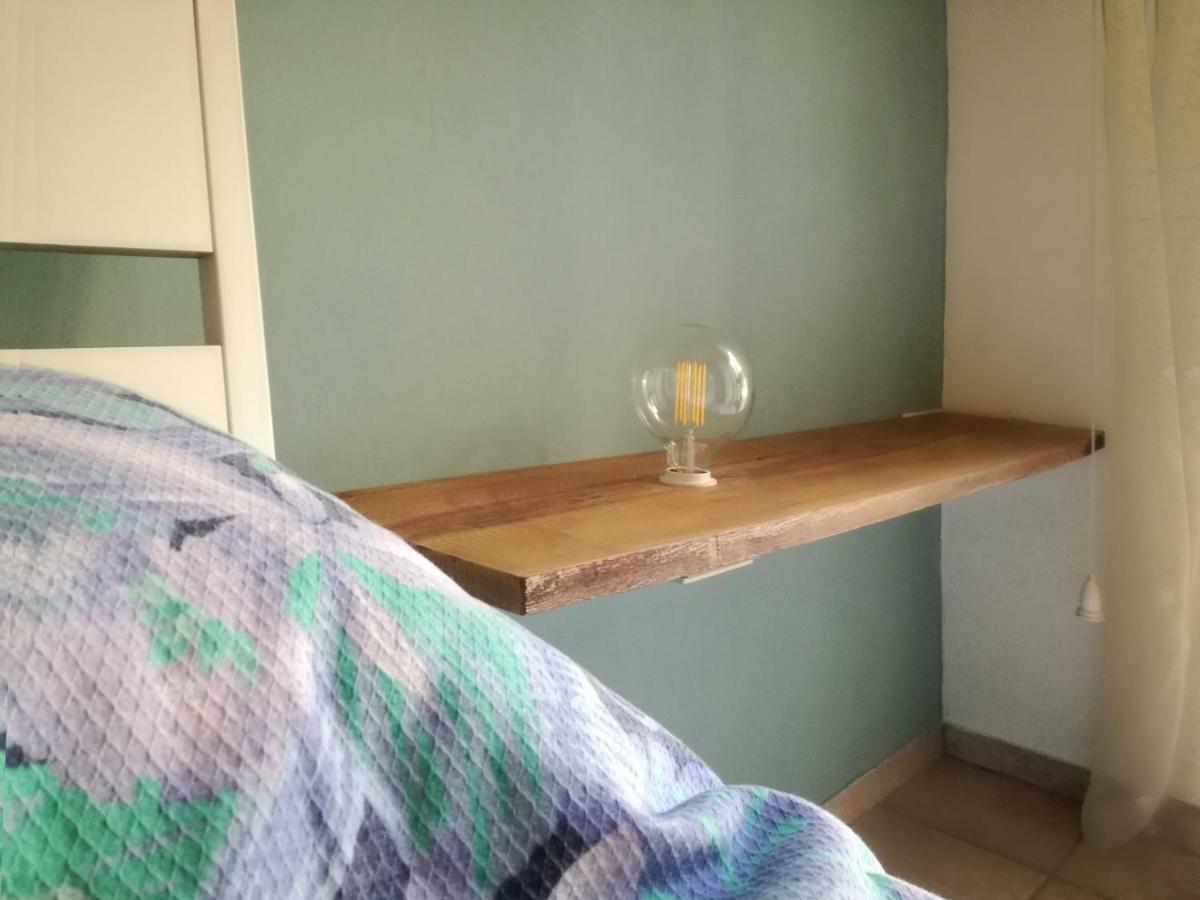 Nel Blu Apartment Limido Comasco Bagian luar foto